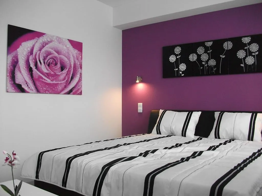 Vienna Central Rooms