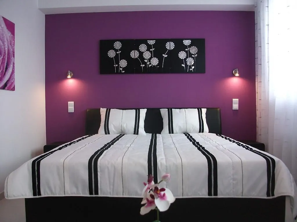 Vienna Central Rooms