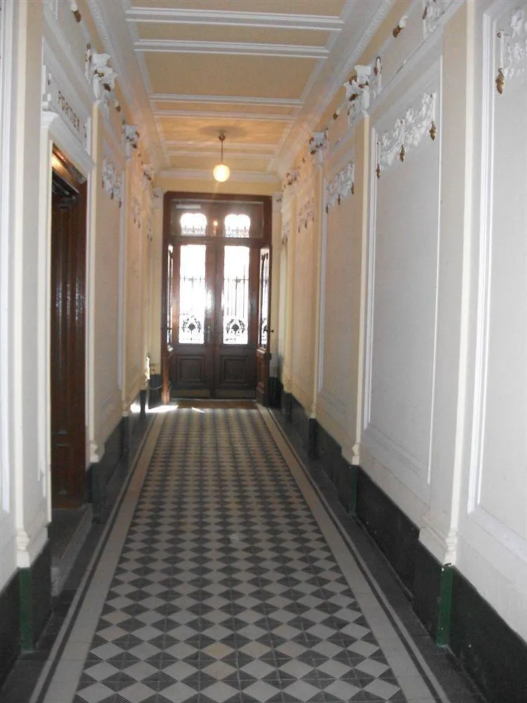 Vienna Central Rooms 3*,